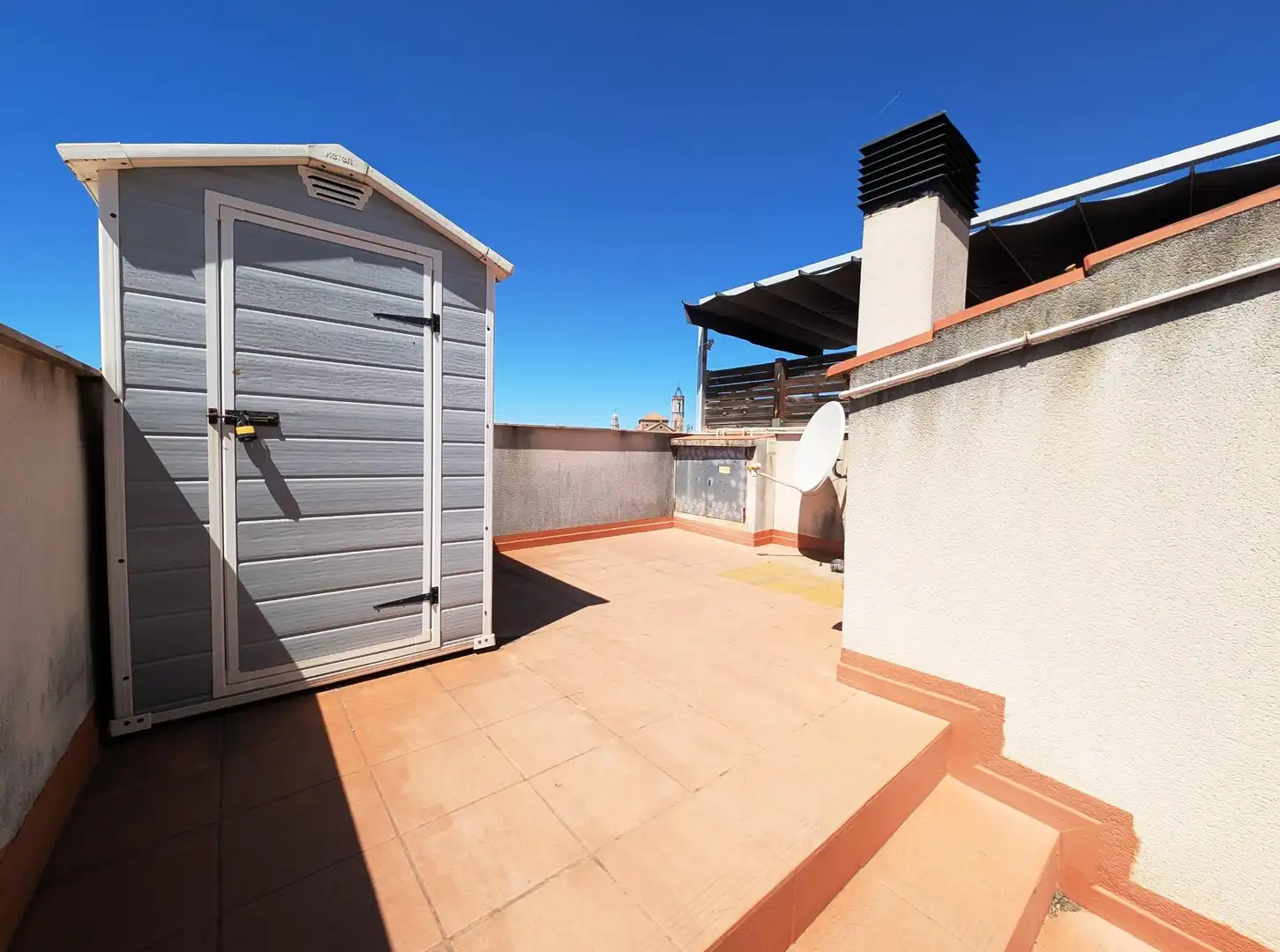 Terrasse von Dachboden zum Verkauf in Vilanova i la Geltrú mit Klimaanlage, Heizung und Parkett