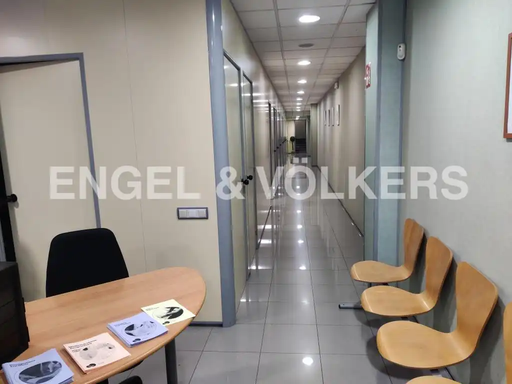 Local comercial en venta en Eixample, imagen 5