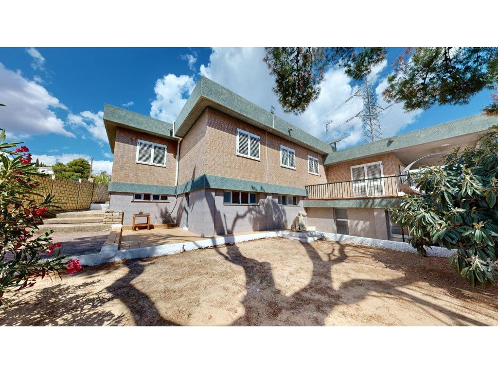 Exterior view of House or chalet for sale in Torrent  with Air Conditioner, Heating and Private garden