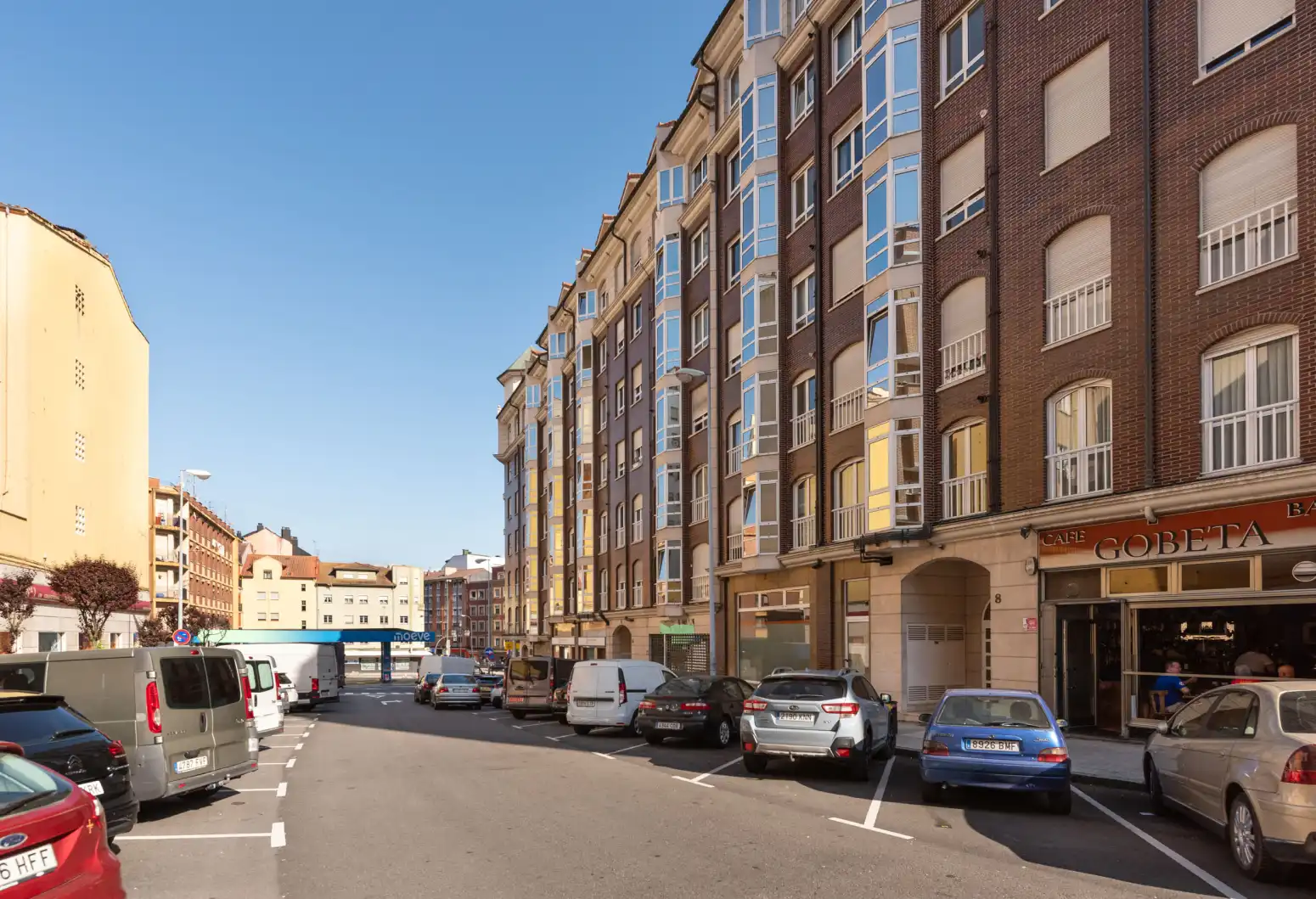 Vista exterior de Piso en venta en Oviedo  con Calefacción, Parquet y Trastero