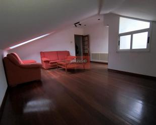 Wohnzimmer von Dachboden zum verkauf in Allariz mit Heizung, Parkett und Terrasse