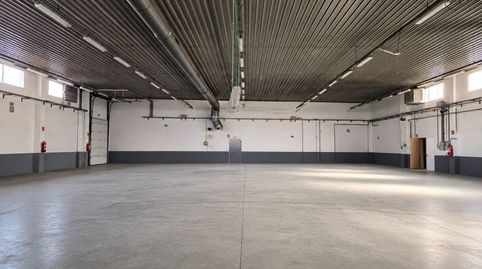 Foto 3 von Fabrikhallen zur Miete in Calle Antonio Gaudí, Sudeste Industrial, Fuenlabrada