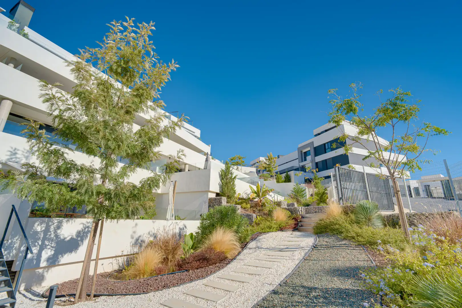 Bajo con piscina en venta en Río Real - Los Monteros, imagen 34