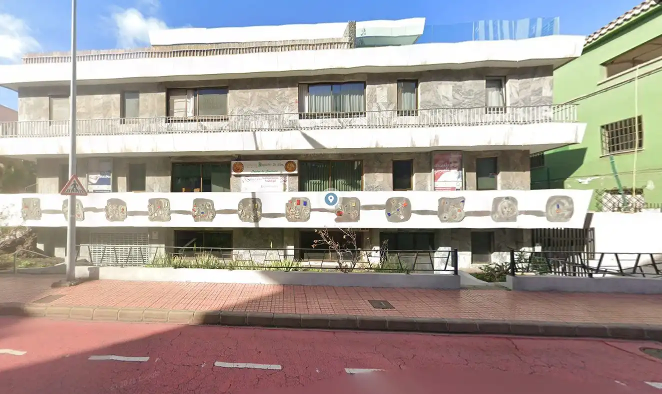 Vista exterior de Oficina en venda en Las Palmas de Gran Canaria amb Aire condicionat i Calefacció