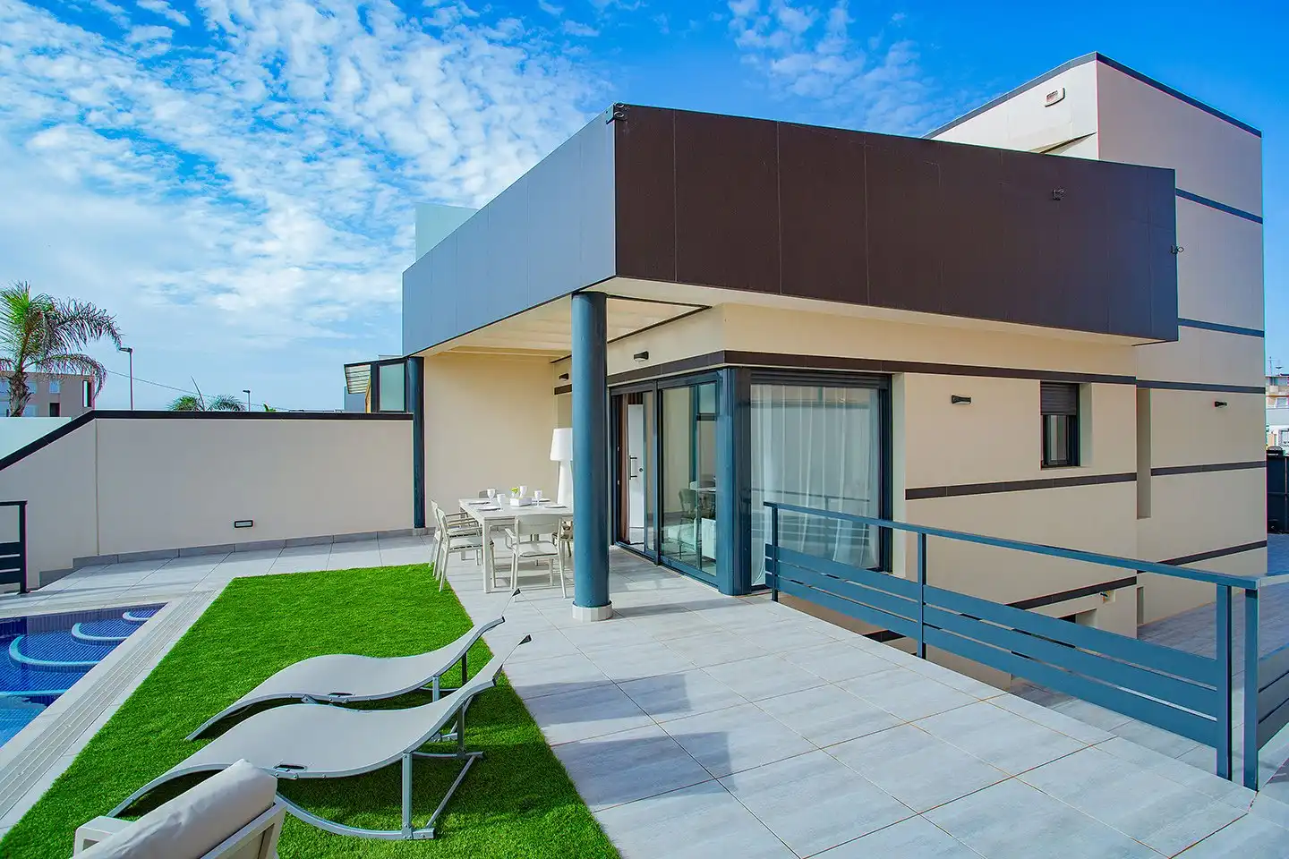 Terrassa de Casa o xalet en venda en Torrevieja amb Aire condicionat, Calefacció i Jardí privat
