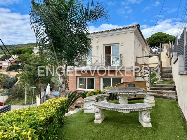 Casa-chalet en Alquiler en Premià de Dalt