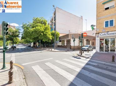 Wohngebäude mit Aufzug zum Verkauf in Avenida de Cádiz