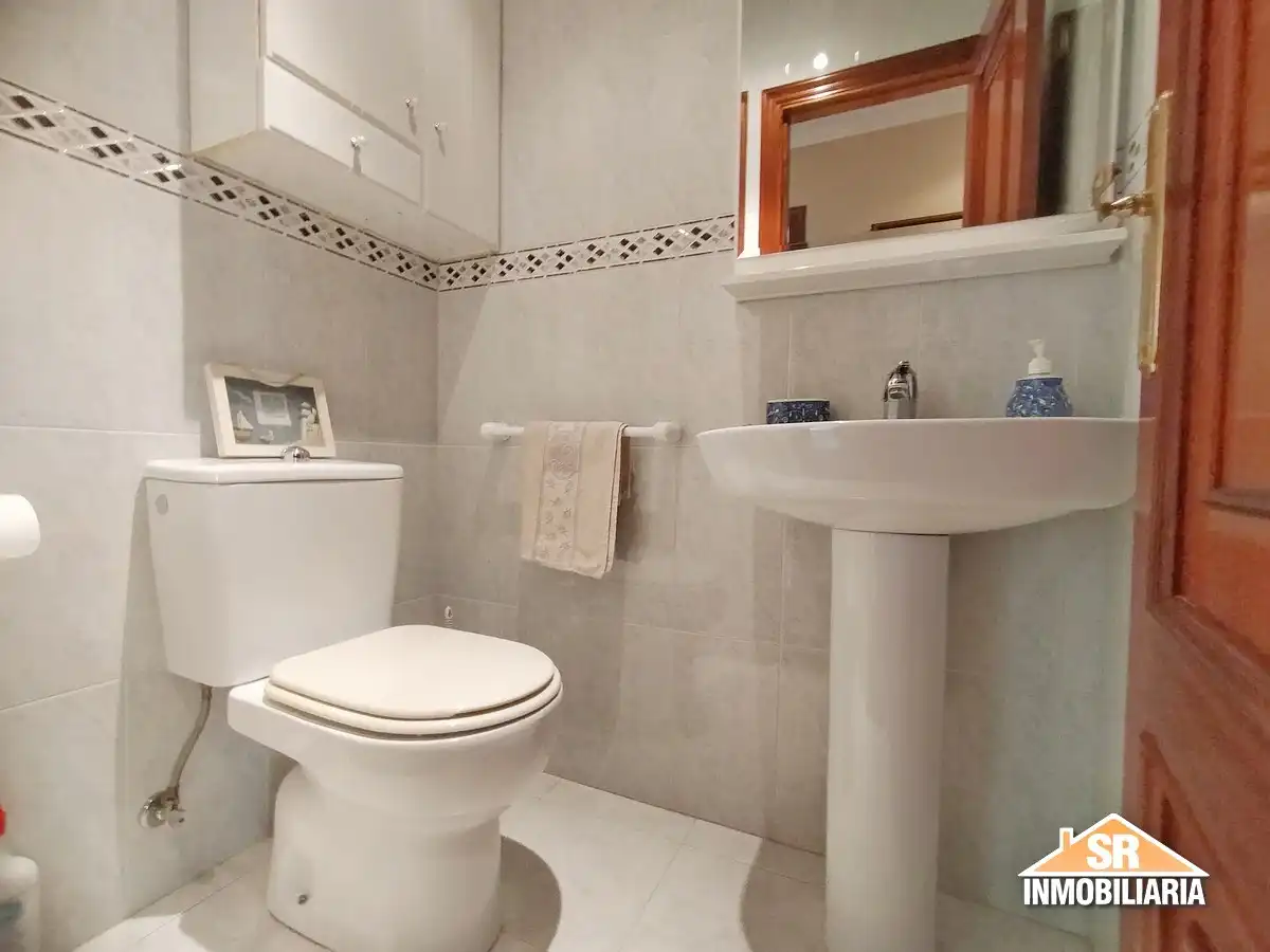 Penthouse with lift to rent in Calle General Salcedo Molinuevo, imagen 25