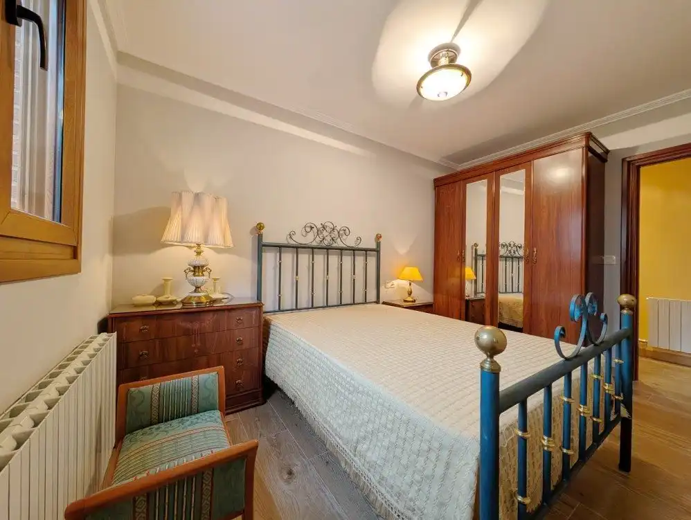 Bedroom of Detached homes for sale in El Burgo de Ebro  with Heating, Terrace and Storage room