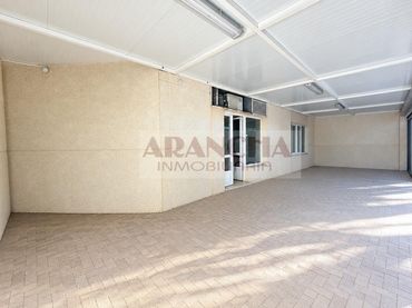 Local comercial en venda a La Laguna