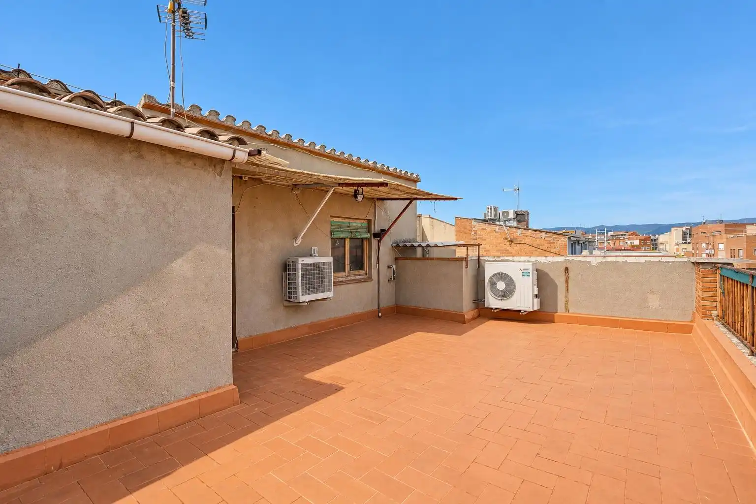 Piso con terraza en venta en Vilanova del Camí, imagen 29