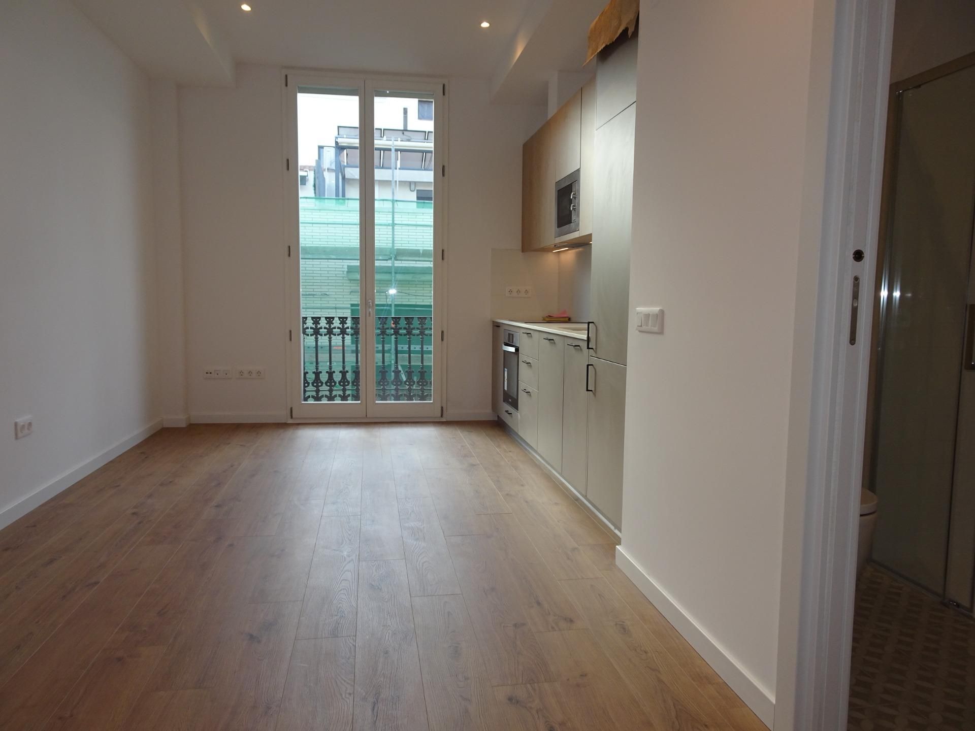 Kitchen of Duplex to rent in Badalona  with Air Conditioner, Heating and Parquet flooring