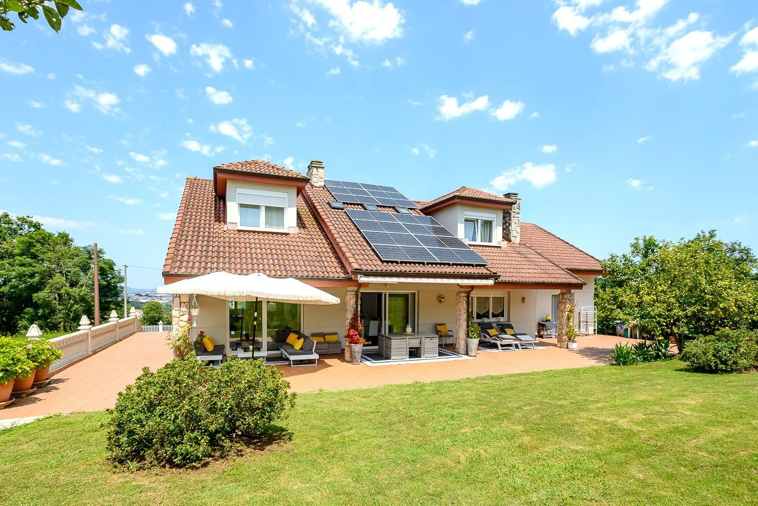 Vista exterior de Casa o chalet en venta en Siero con Aire acondicionado, Jardín privado y Parquet