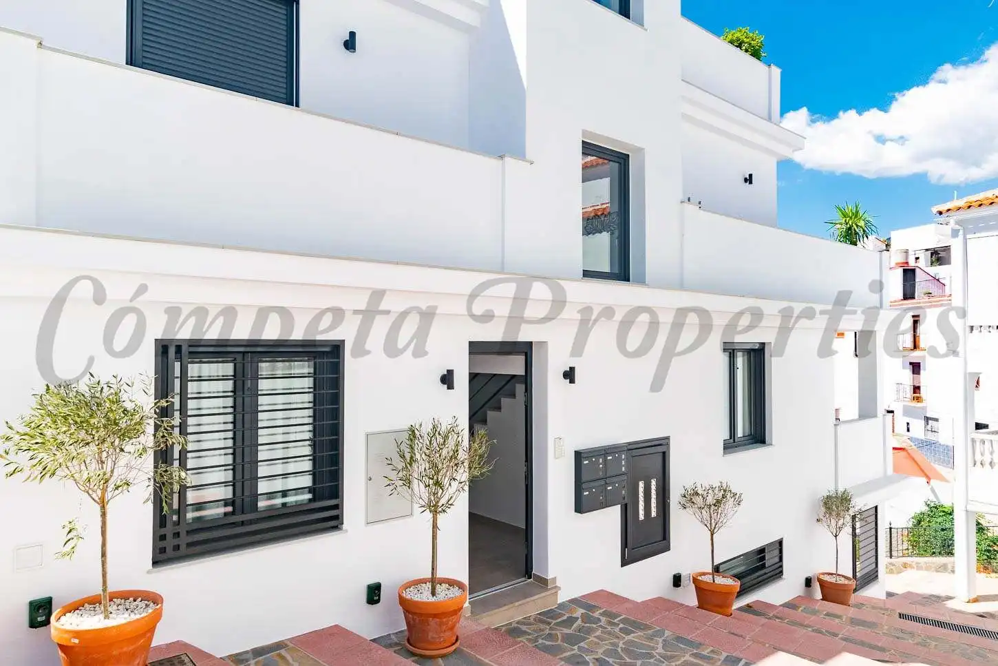 Apartamento con terraza en alquiler en Cómpeta, imagen 2