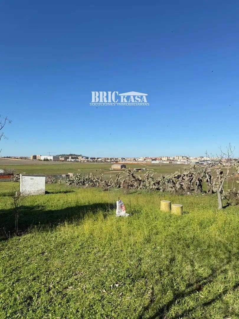 Houses for sale in Cáceres  with Air Conditioner, Terrace and Storage room