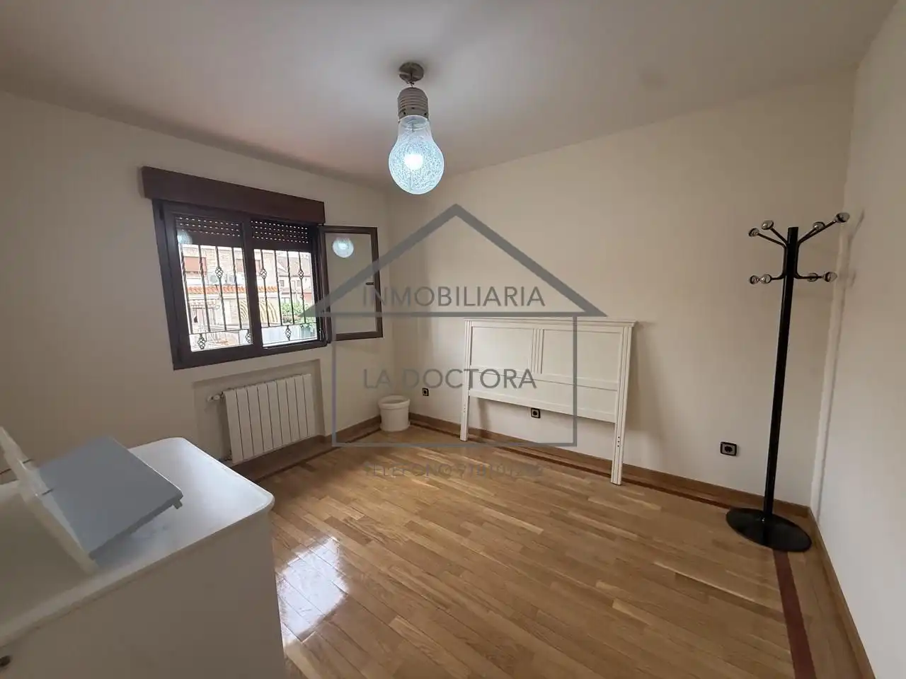Schlafzimmer von Einfamilien-Reihenhaus zur Miete in Navalcarnero mit Heizung, Privatgarten und Terrasse