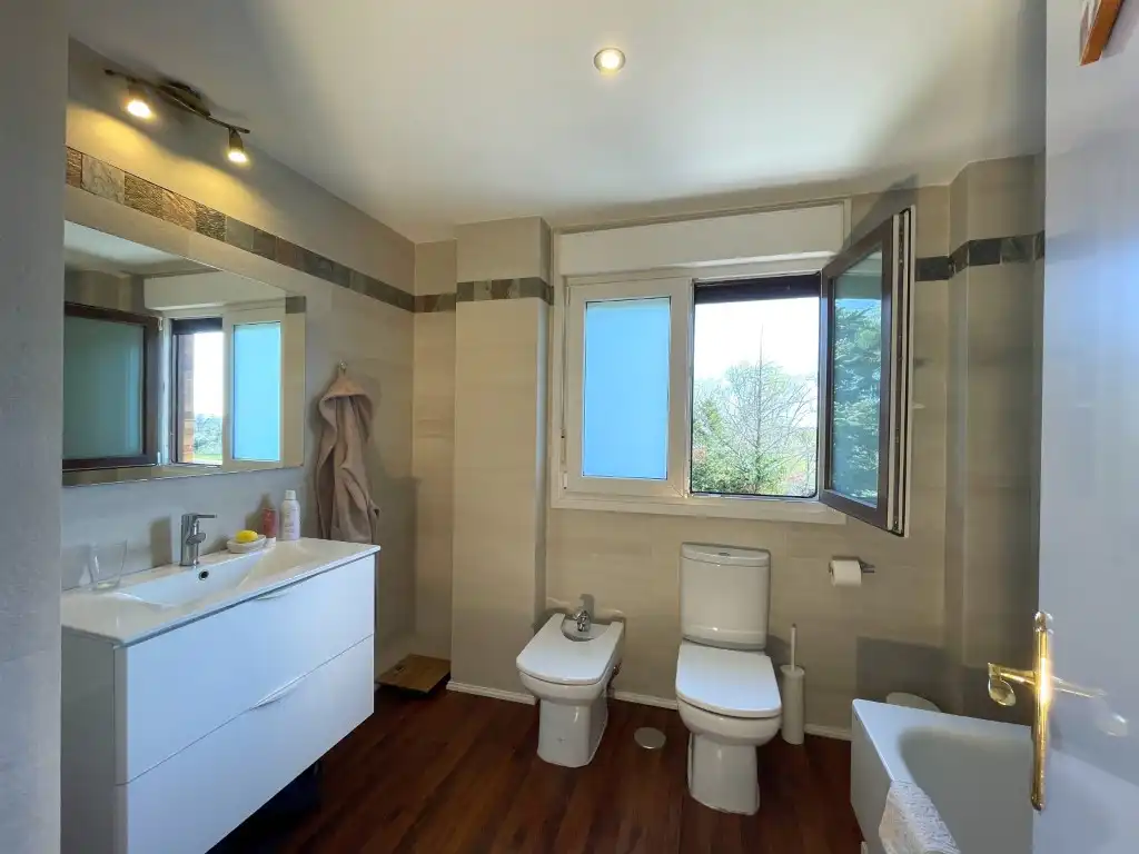 Bathroom of Detached homes for sale in Las Rozas de Madrid  with Private garden, Terrace and Storage room