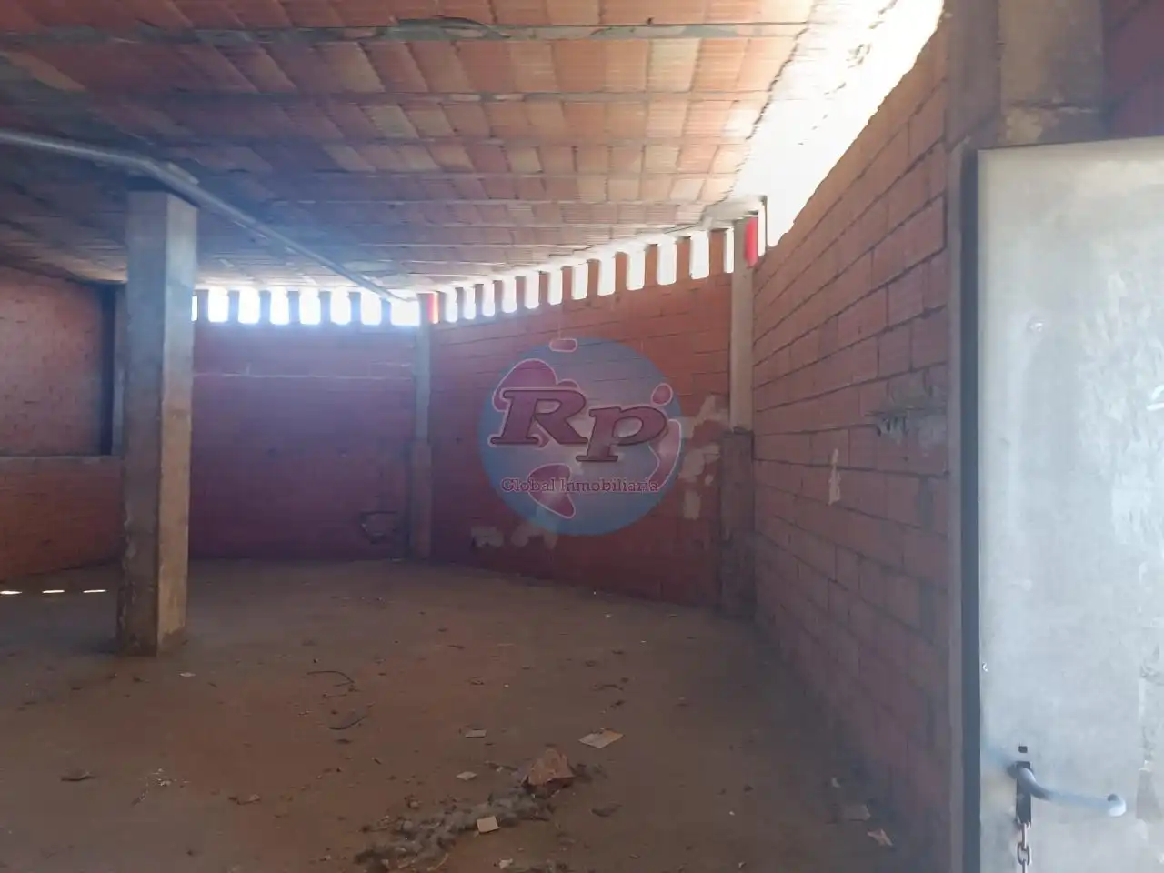 Local comercial en venda a Trobajo del Camino, imagen 2