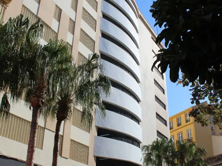 Vista exterior de Garatge en venda en Málaga amb Alarma