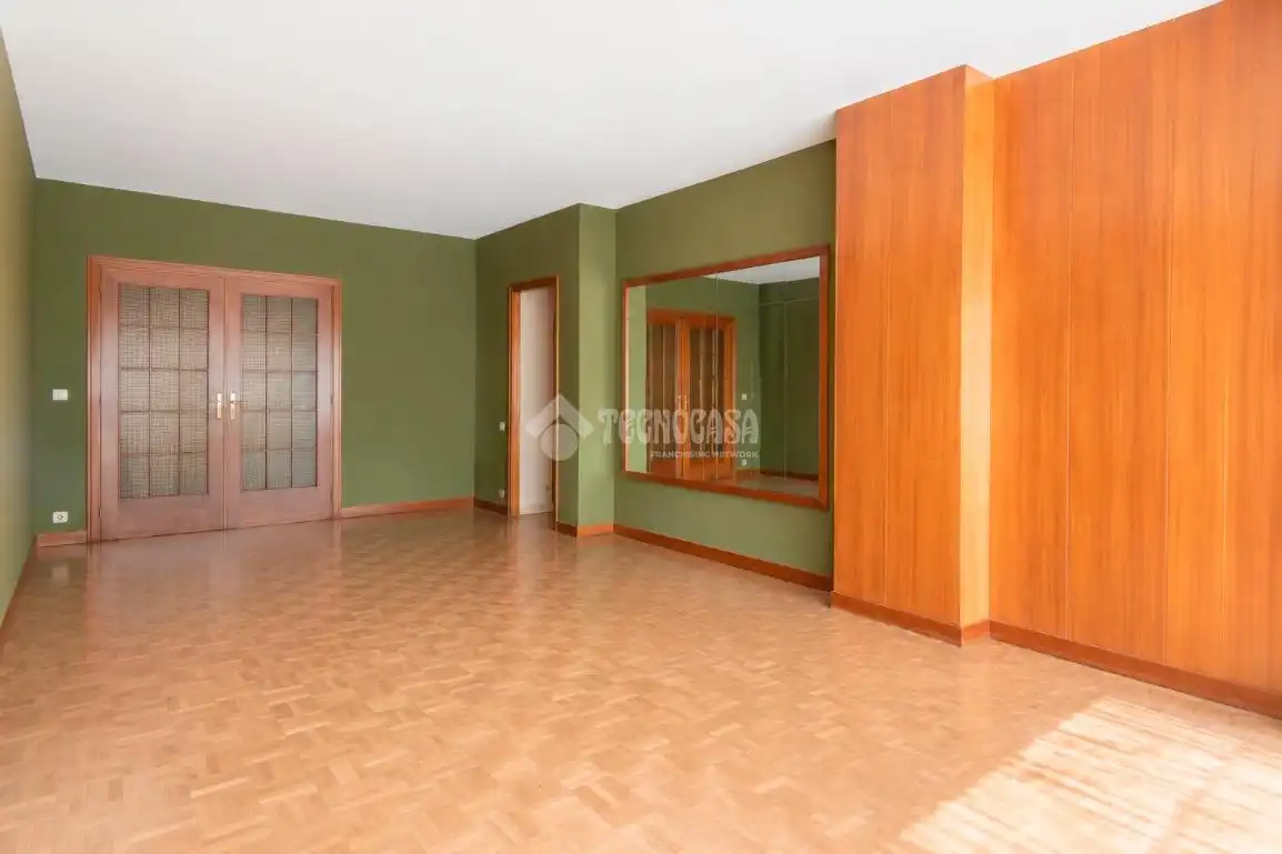 Habitación de Piso en venta en Madrid con Calefacción y Terraza