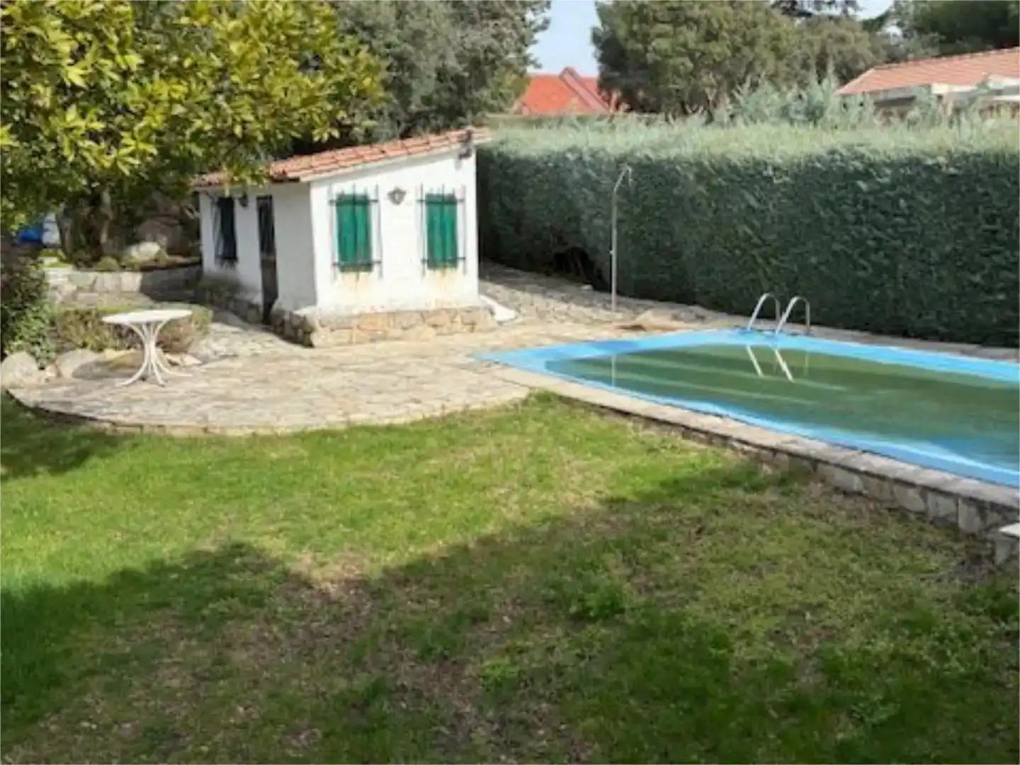 Piscina de Casa o xalet en venda en Valdemorillo amb Aire condicionat, Jardí privat i Traster