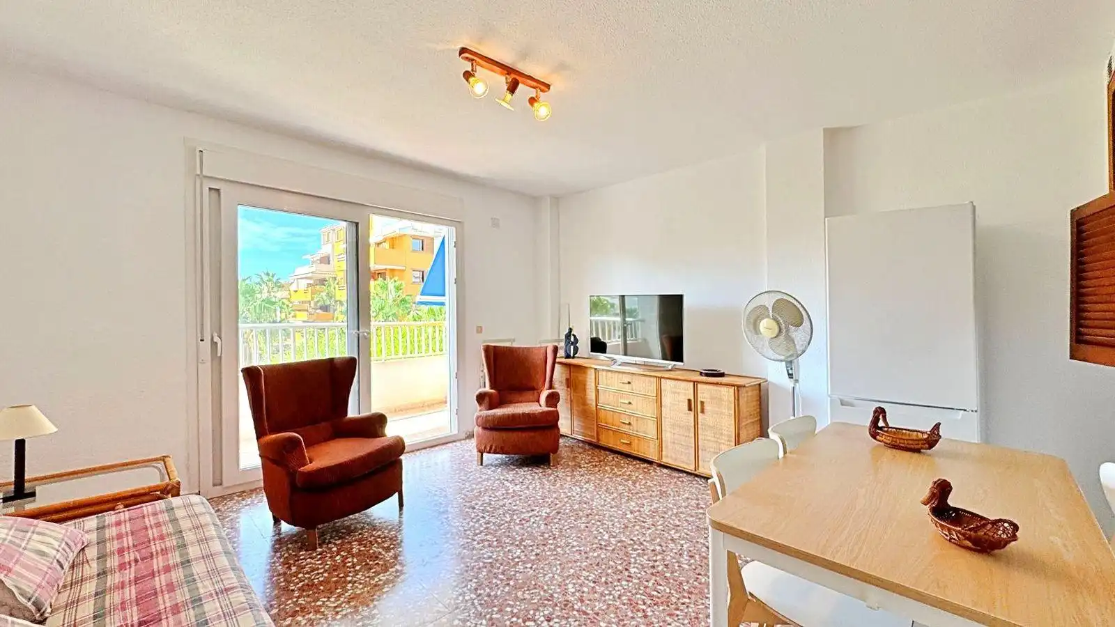 Apartament amb terrassa en venda a Calle bajamar 2, imagen 2