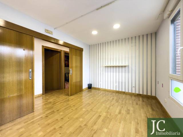 Local comercial en Alquiler en Colindres