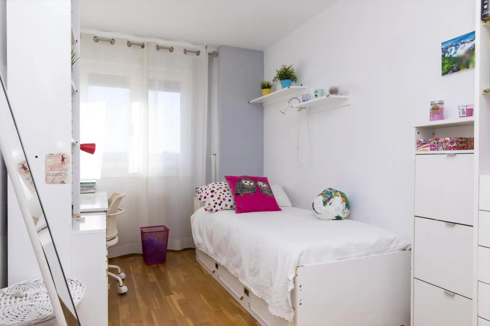 Bedroom of Detached homes for sale in Zaragoza  with Terrace, Storage room and Swimming Pool