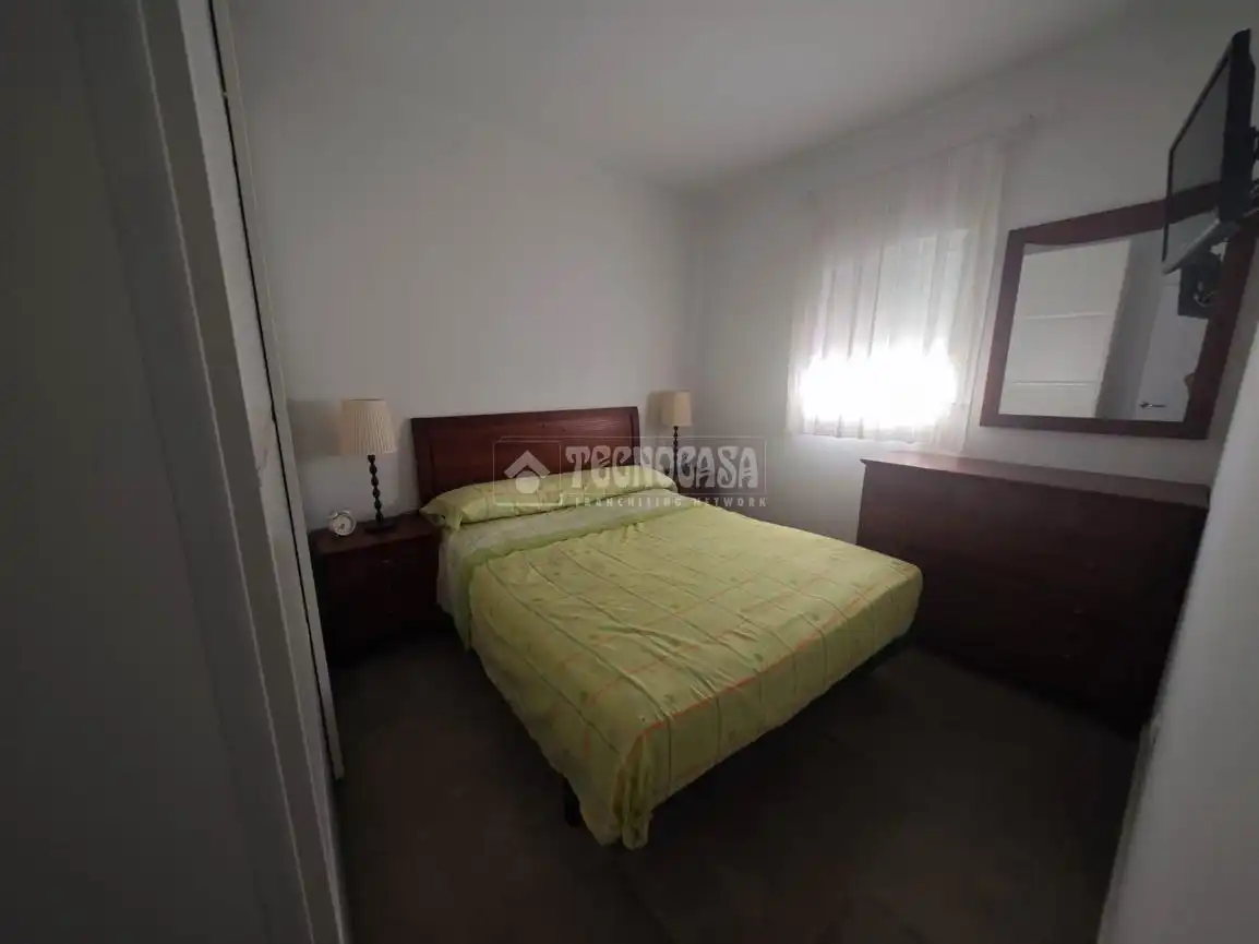 Habitación de Casa adosada en venta en Tomares