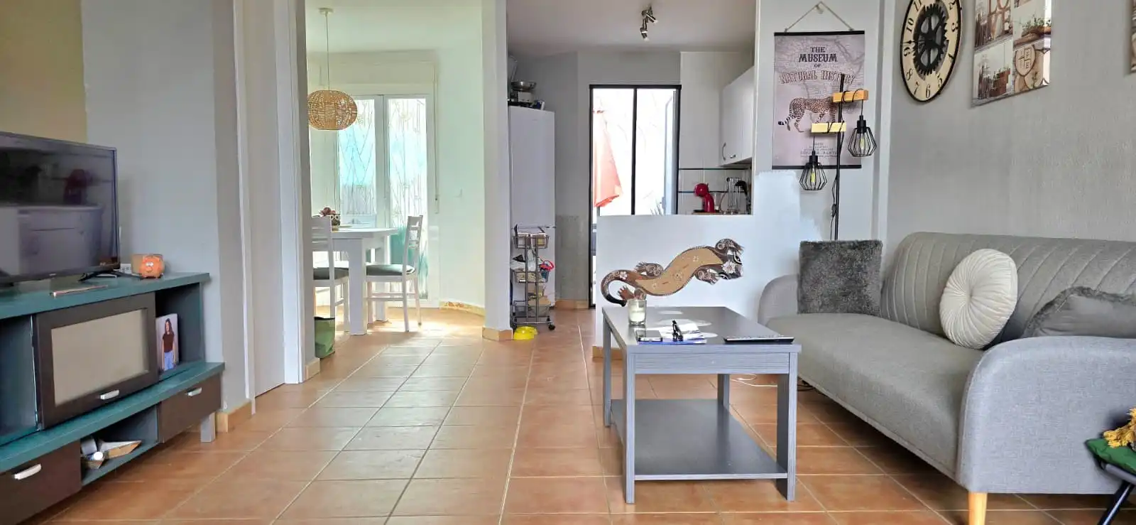 Sala d'estar de Casa adosada en venda en La Nucia amb Terrassa, Traster i Moblat