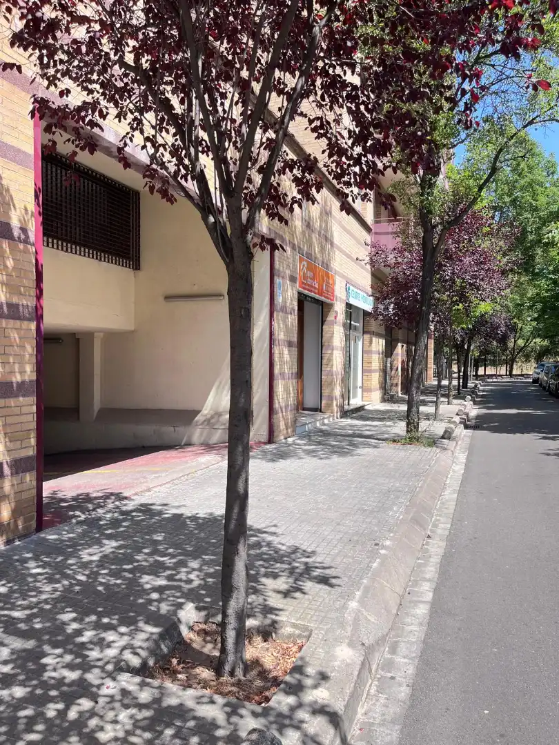 Individual con ascensor en venta en Rambla Josep Tarradellas, imagen 2