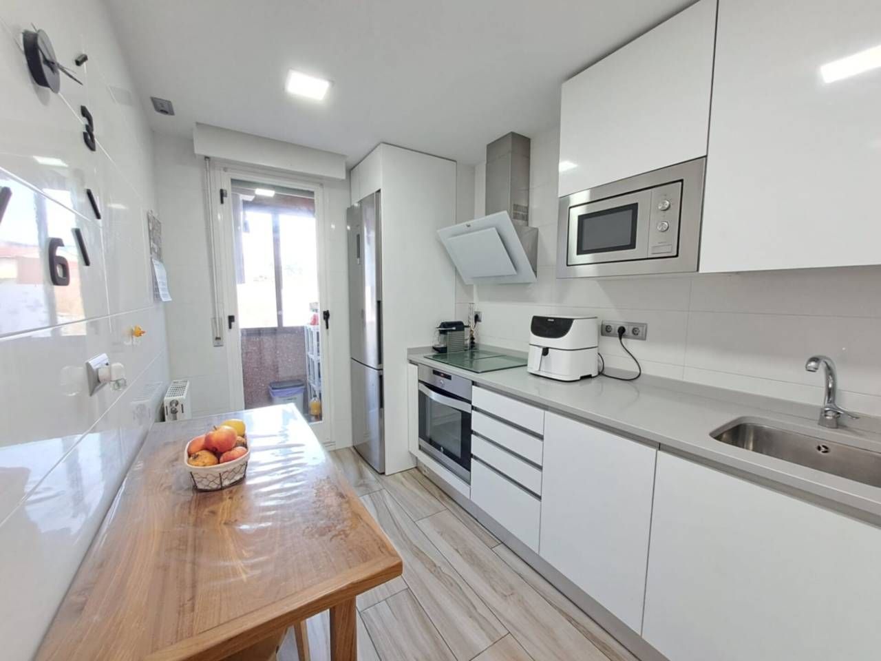 Kitchen of Flat for sale in Burgos Capital  with Heating, Parquet flooring and Terrace