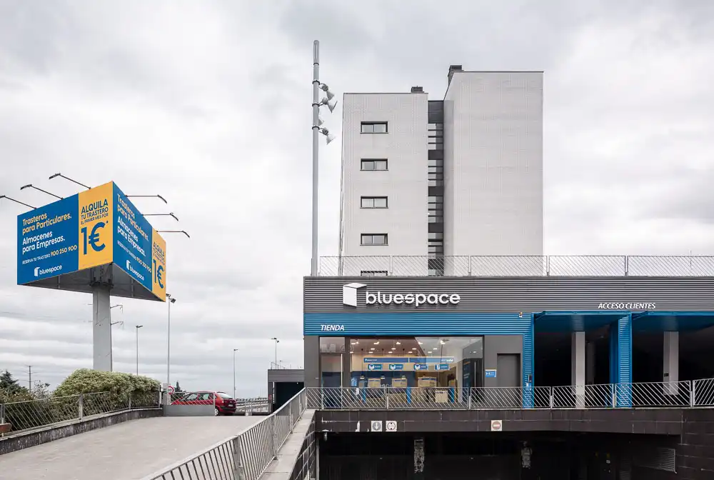 Vista exterior de Traster de lloguer en Barakaldo  amb Alarma
