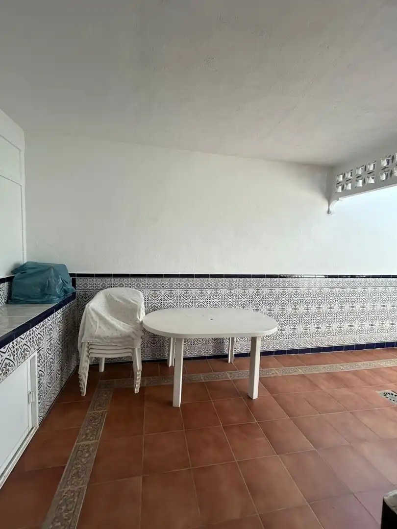 Menjador de Casa o xalet en venda en Almonte amb Calefacció, Moblat i Piscina comunitària