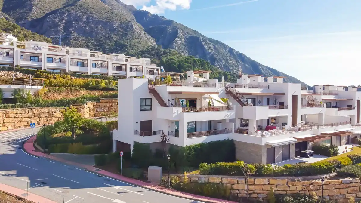 Àtic amb piscina en venda a Istán, imagen 2