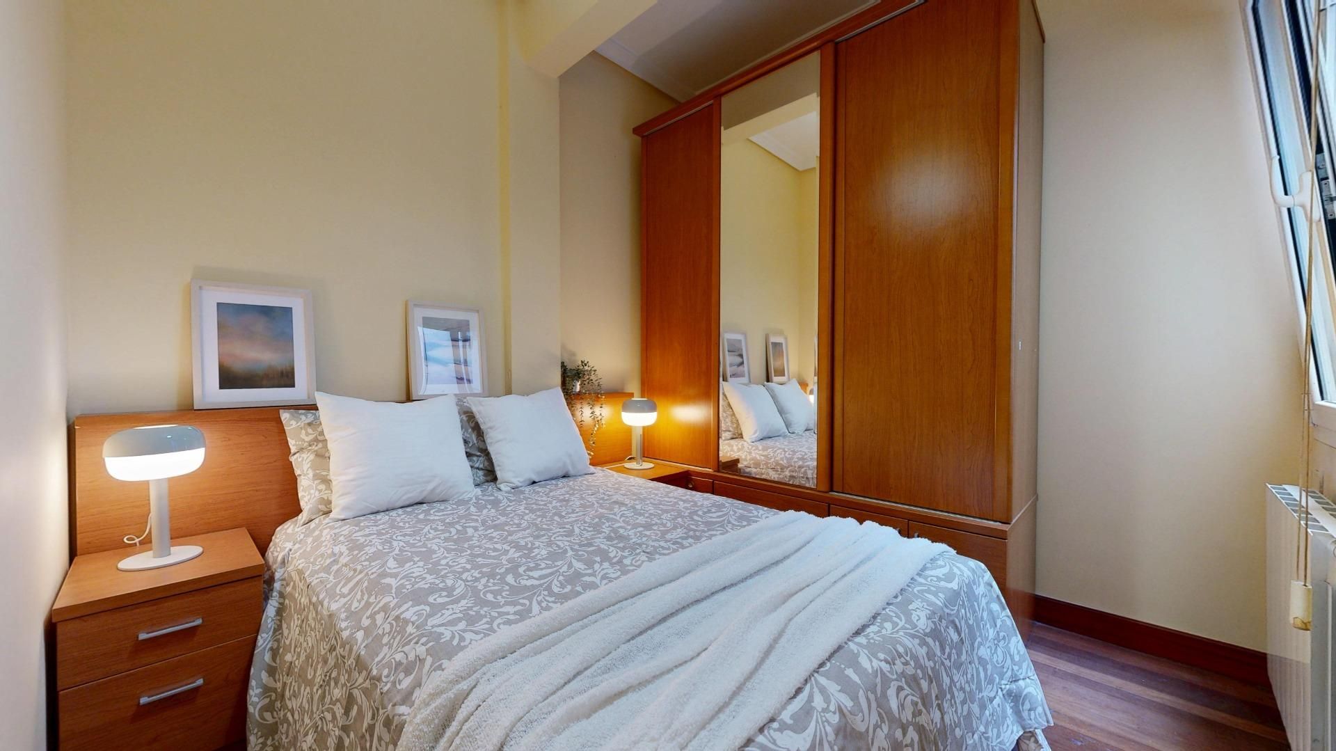 Dormitori de Pis en venda en Bilbao  amb Calefacció