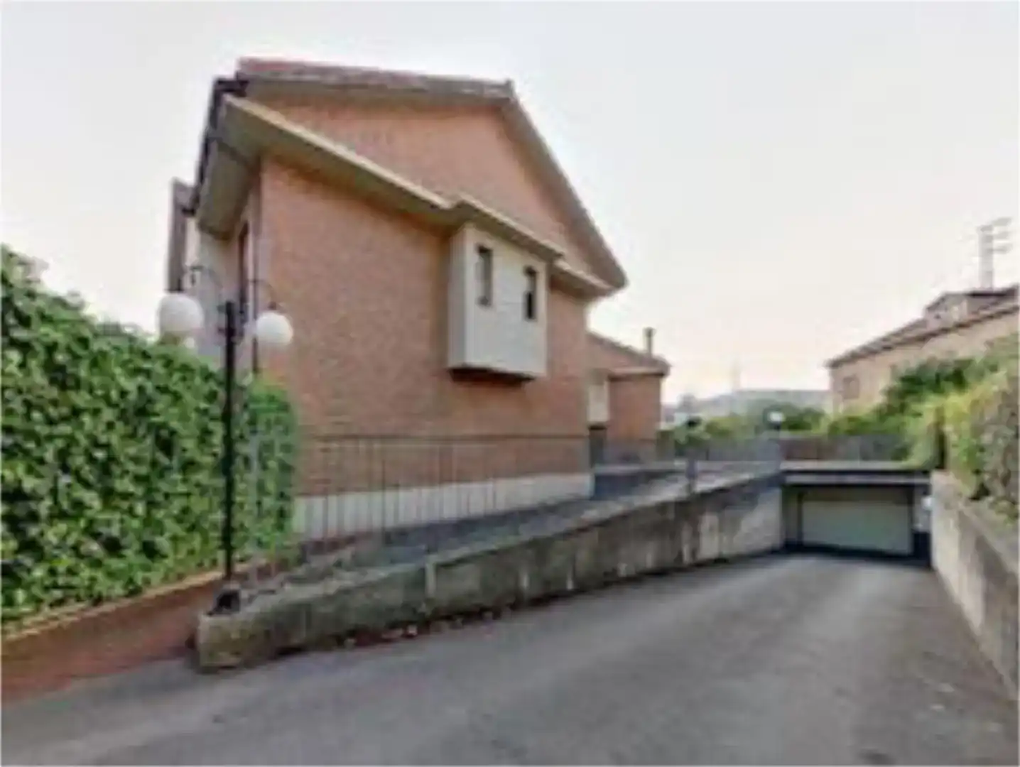 Vista exterior de Casa o xalet en venda en Vitoria - Gasteiz amb Jardí privat, Parquet i Traster