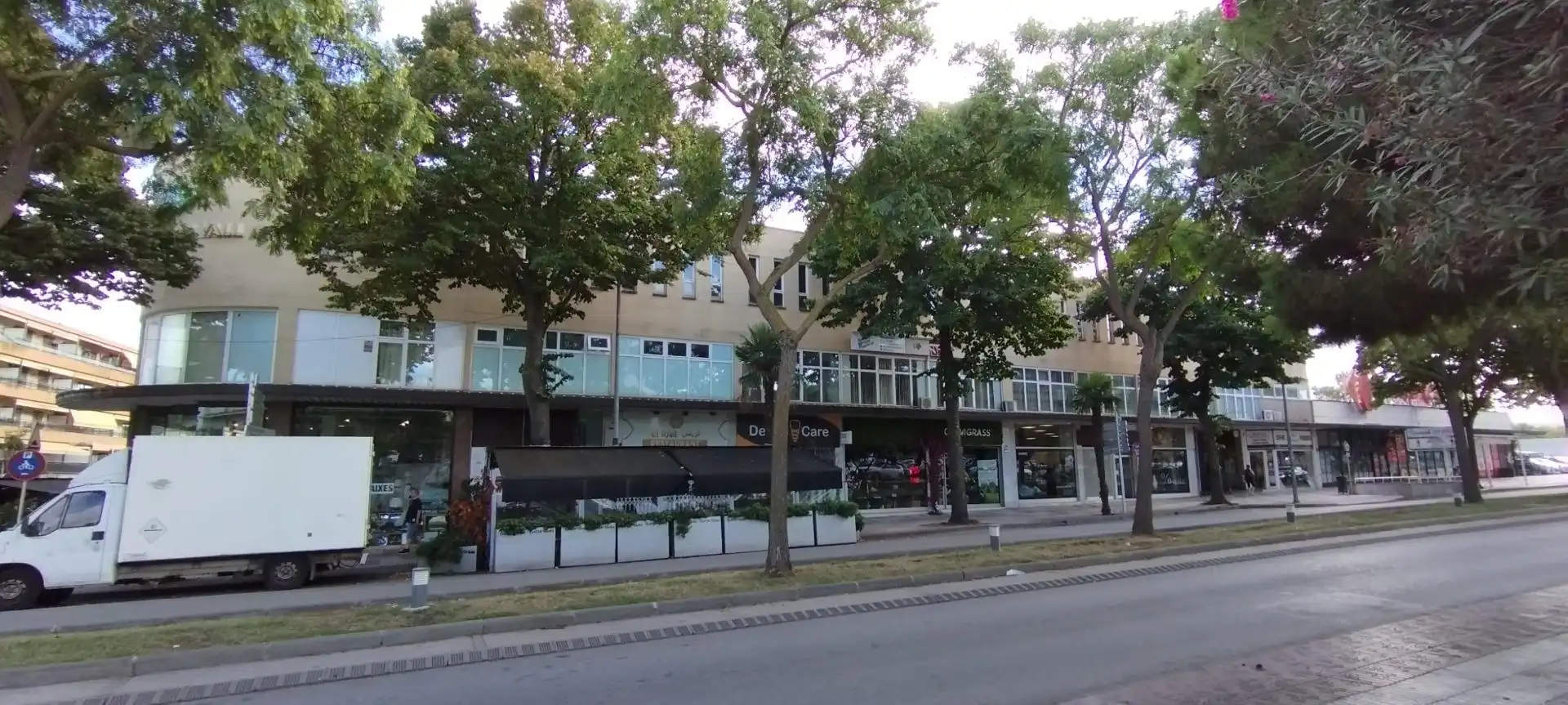 Local comercial en venda a Avenida Estrasburg, imagen 3