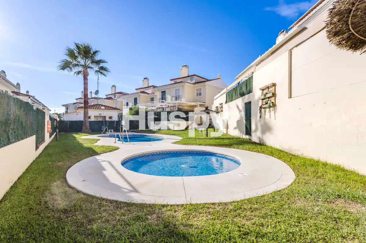 Vista exterior de Casa o chalet en venta en Campanillas