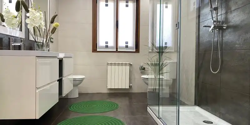 Baño de Casa o chalet en venta en Siero con Jardín privado, Terraza y Trastero