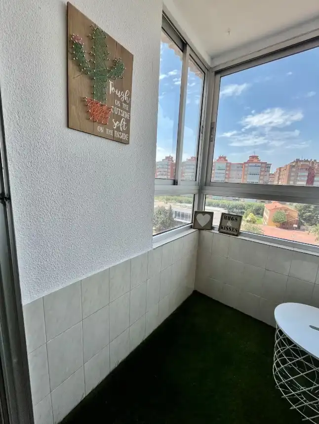 Apartamento de alquiler en Parque Virgen del Manzano, 28, Reyes Católicos