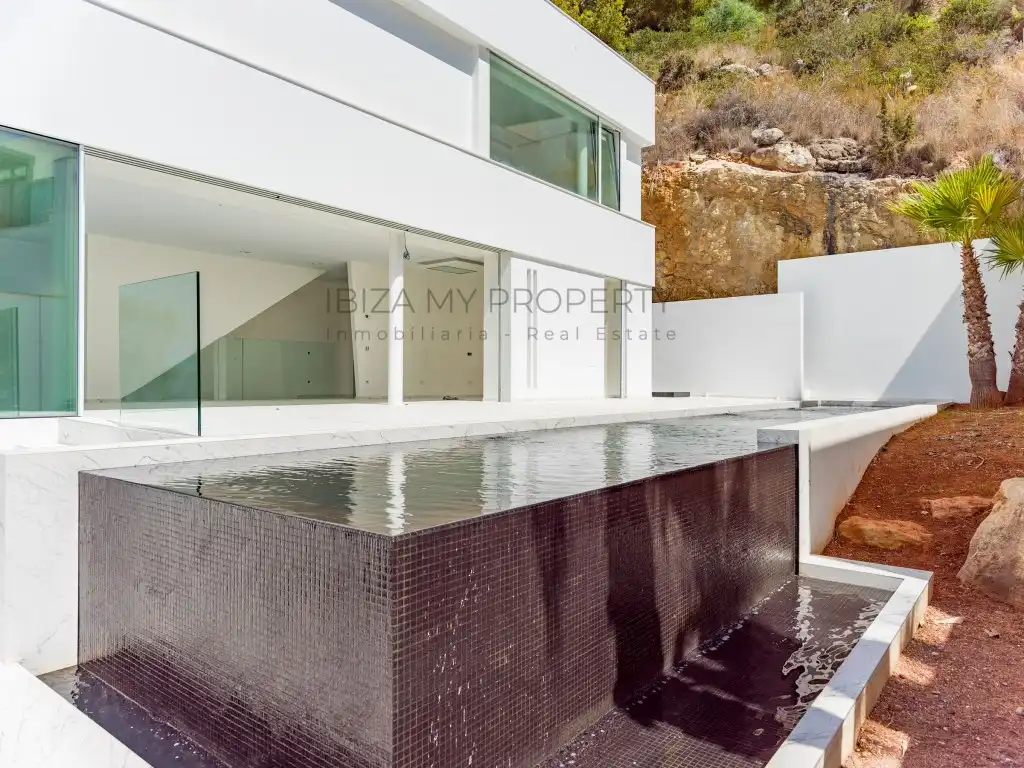 Piscina de Casa o chalet en venta en Santa Eulària des Riu con Aire acondicionado, Trastero y Piscina