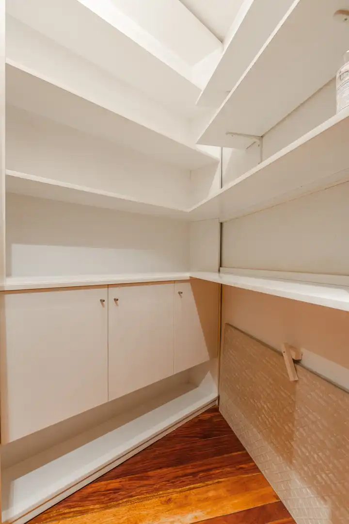 Habitación de Piso en venta en  Pamplona / Iruña con Calefacción, Terraza y Amueblado