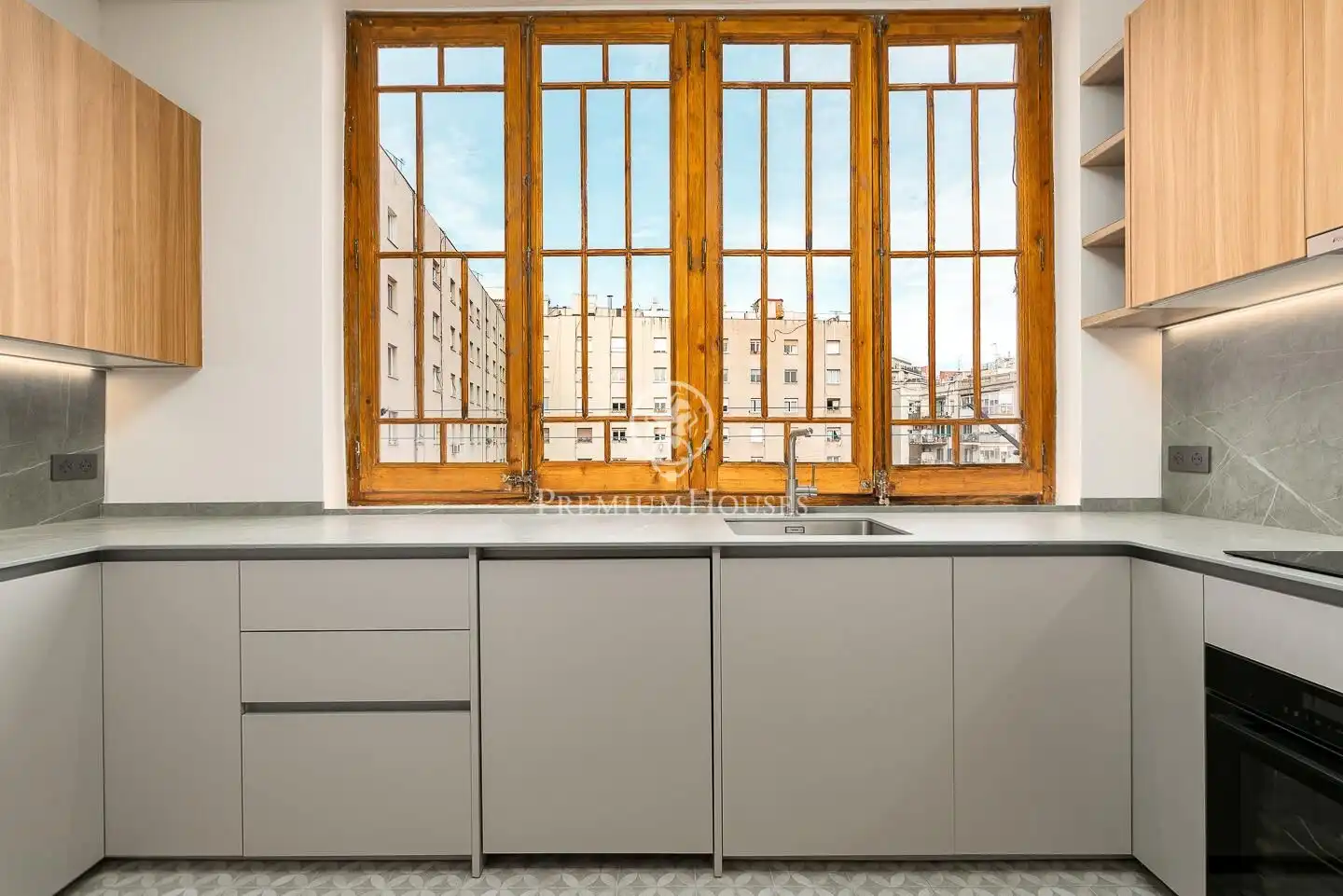 Appartamento con terrazza in vendita a Carrer CONSELL DE CENT, imagen 6