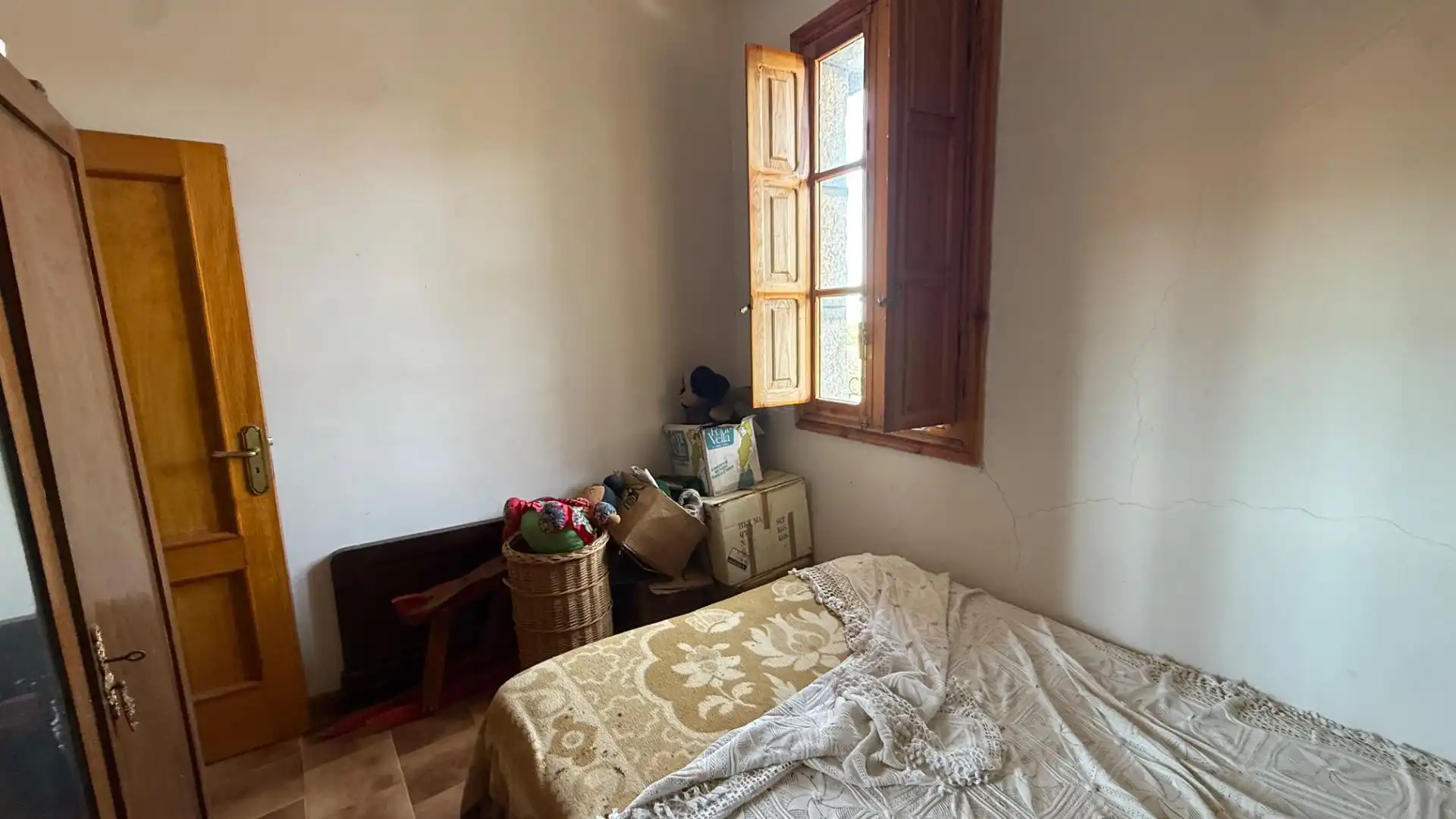 Dormitori de Casa o xalet en venda en Toén amb Jardí privat, Moblat i Balcó