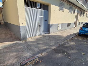Individual for sale in Villaverde