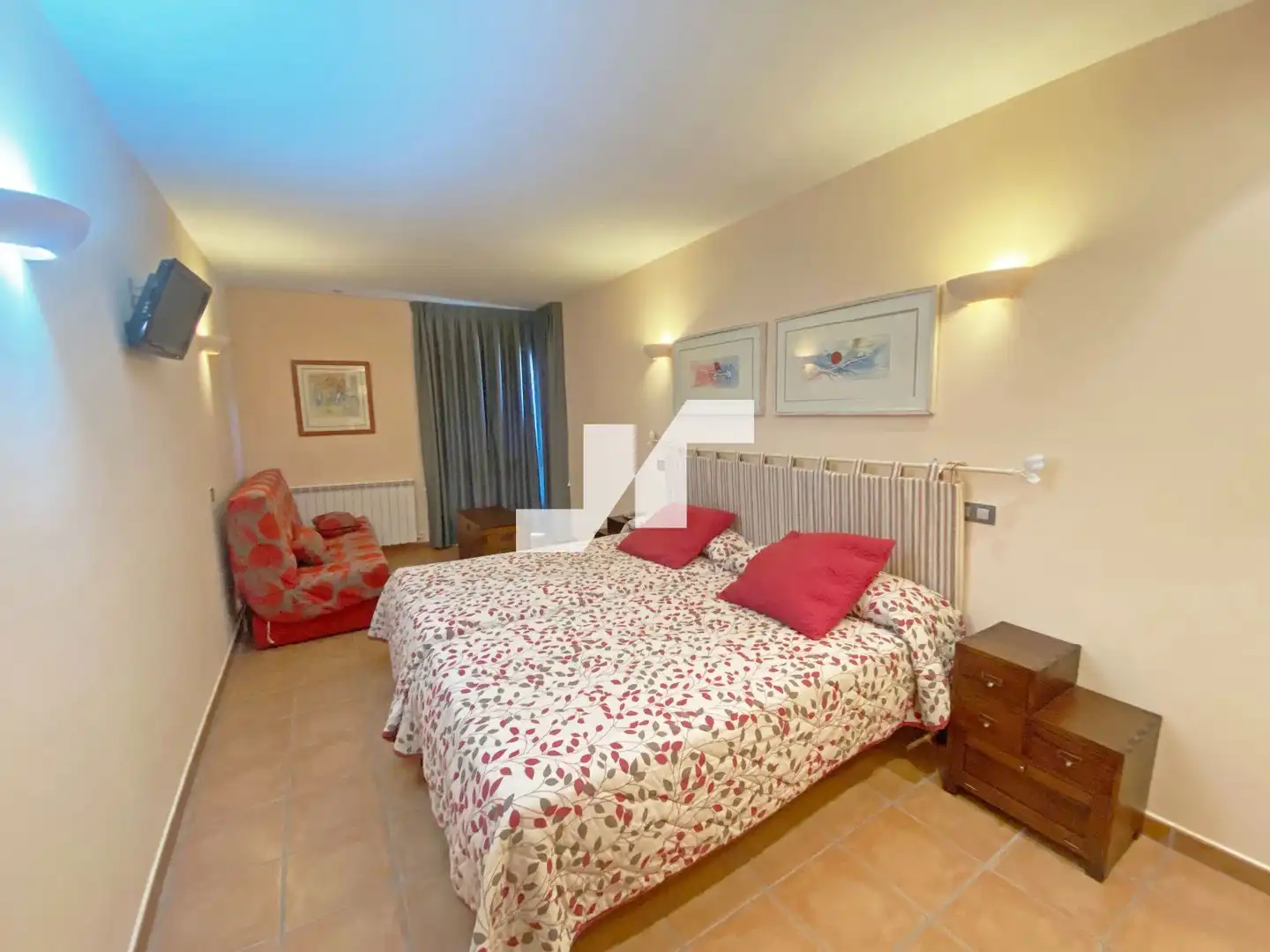 Habitación de Edificio en venta en Orea