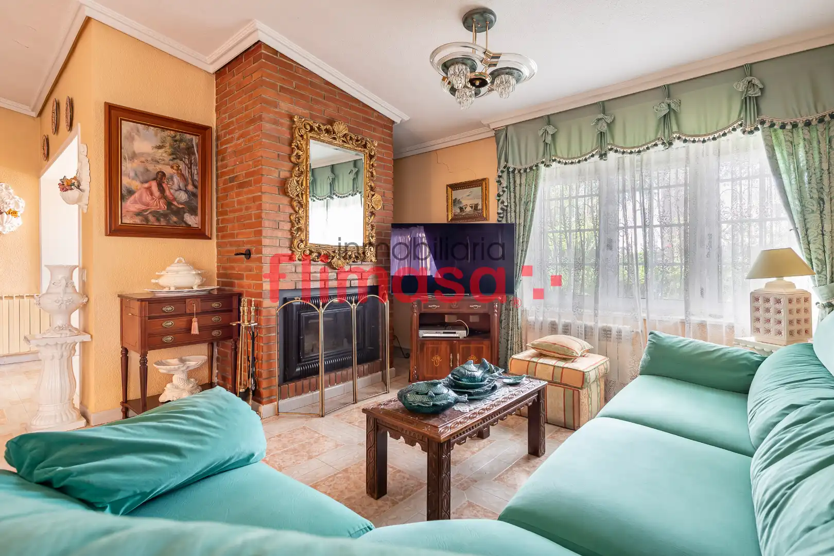Living room of Houses for sale in Villaviciosa de Odón  with Air Conditioner, Heating and Private garden