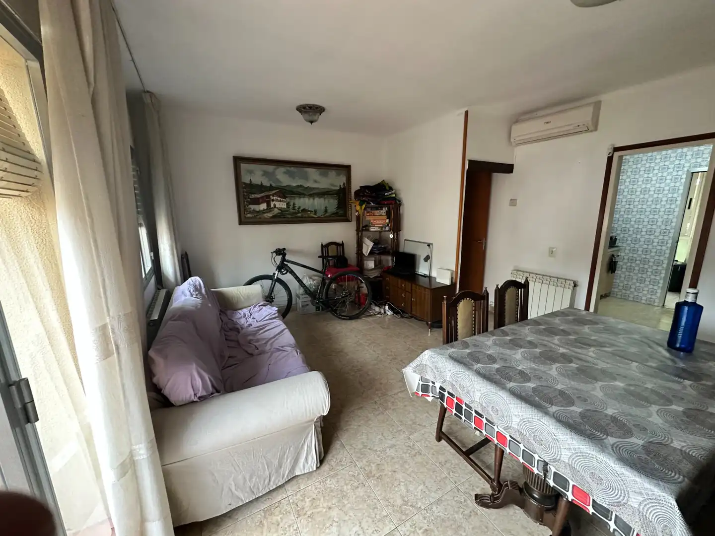 Sala d'estar de Pis en venda en Girona amb Calefacció, Moblat i Forn