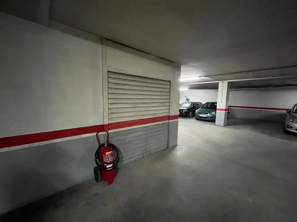 Parkplatz von Wohnung zur Miete in Almansa mit Terrasse